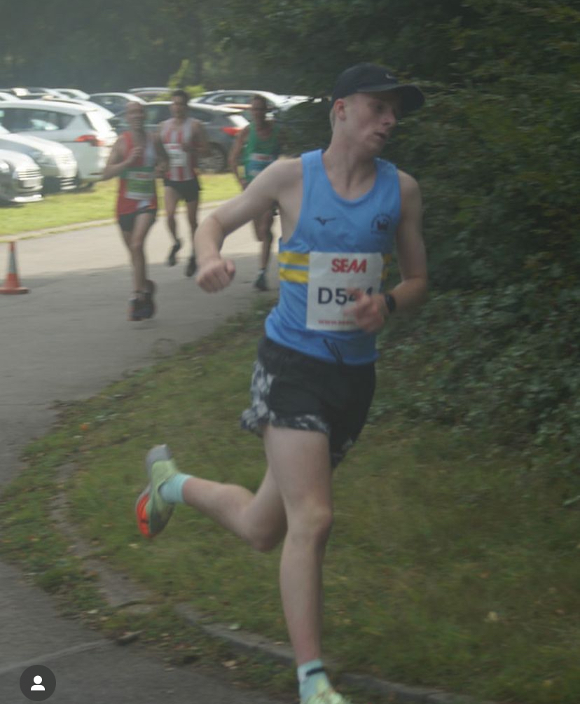 Will Goddard running in the Senior Men's Team at the Southern Road Relays