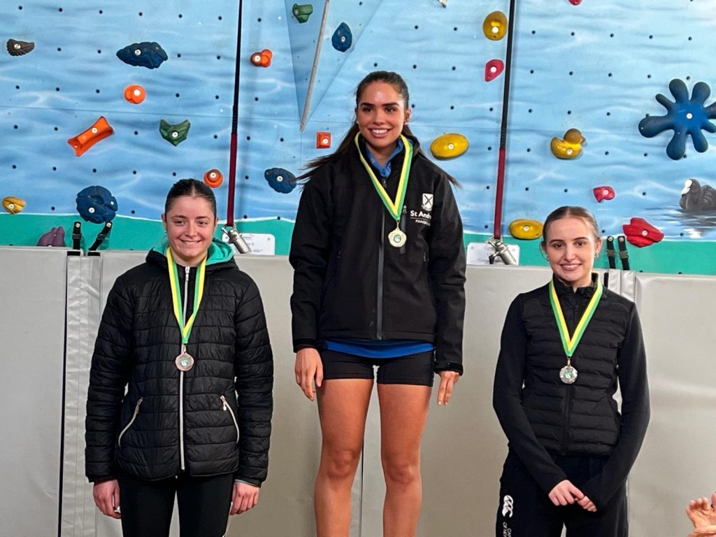 Katie Clutterbuck silver medallist Berkshire cross country senior women 2025